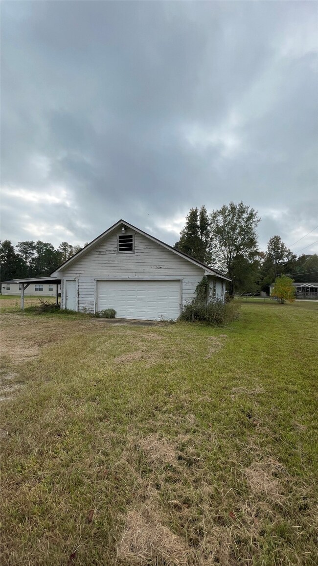 203 S Canyon Dr, Onalaska, TX 77360 - photo 5