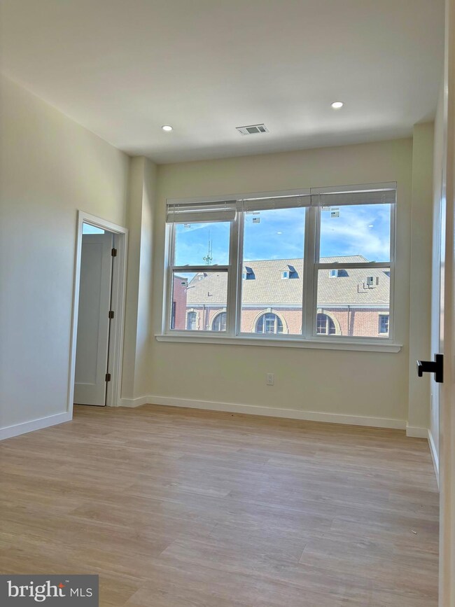 865 W Lancaster Ave, Bryn Mawr, PA 19010 - photo 7