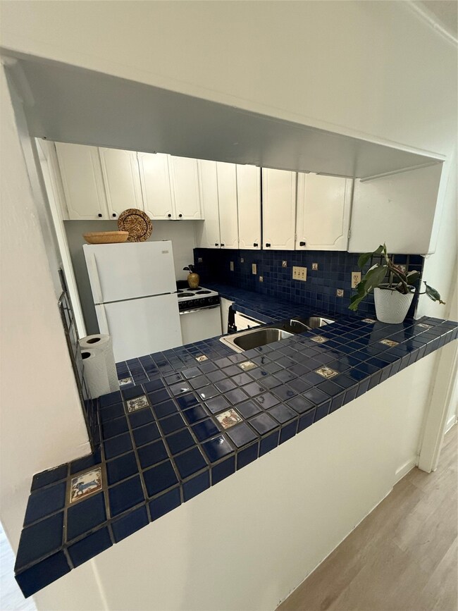 3400 Timmons Ln unit 15, Houston, TX 77027 - photo 6