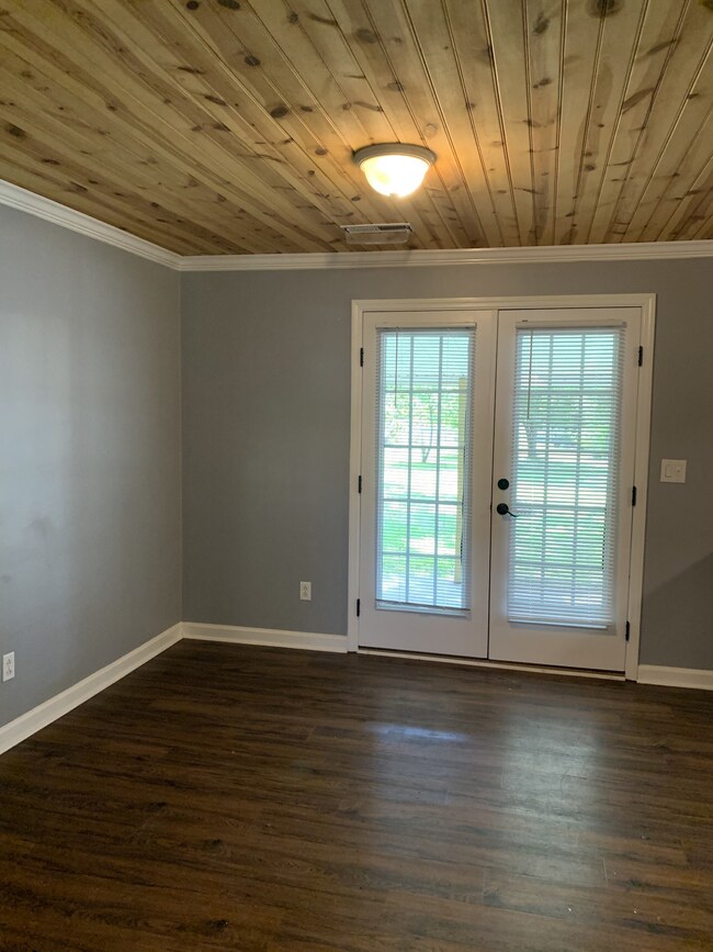 912 Royal Trail, Manchester, TN 37355 - photo 4