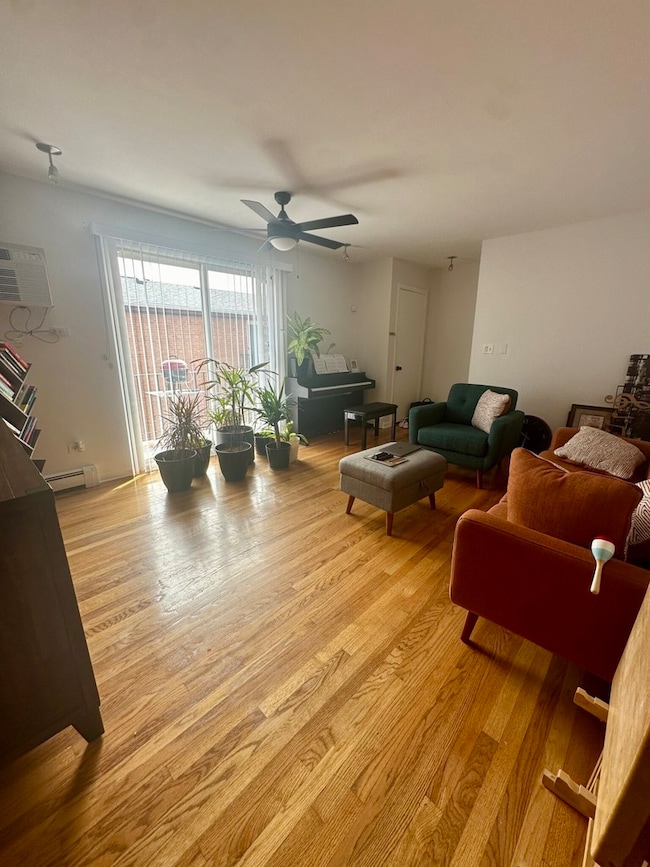 1727 W Touhy Ave unit 5, Chicago, IL 60626 - photo 3