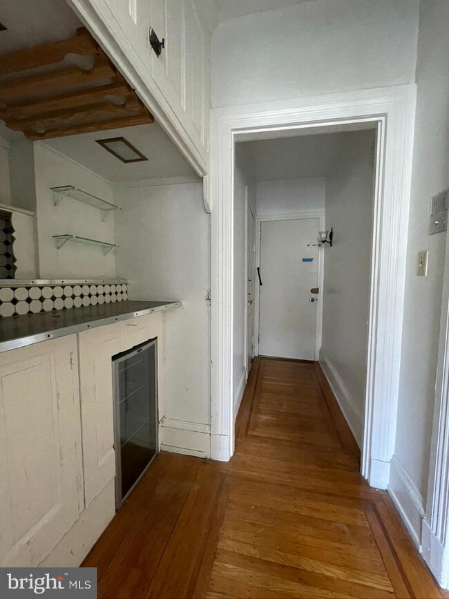 1623 Spruce St unit 7, Philadelphia, PA 19103 - photo 4