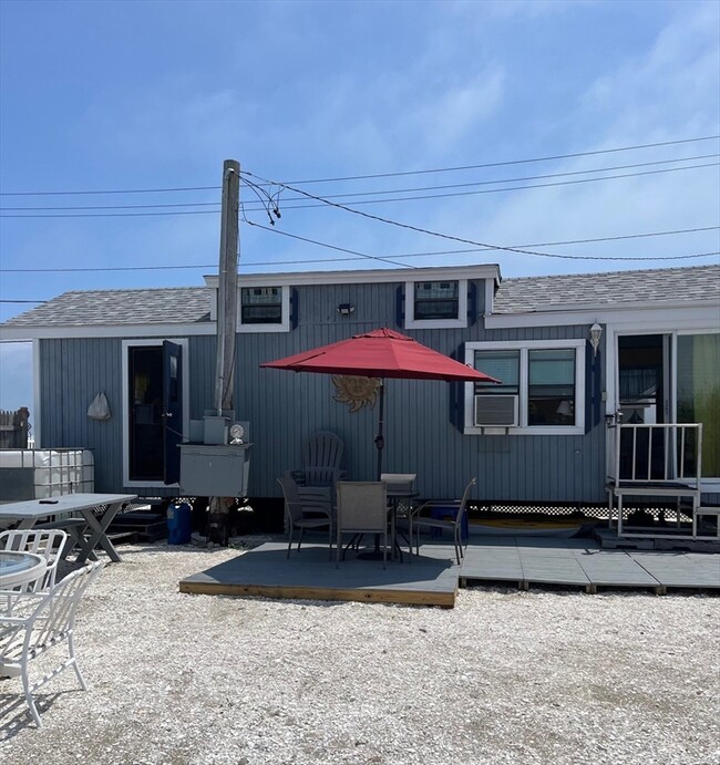 109 E Beach Rd, Westport, MA 02790 - photo 6