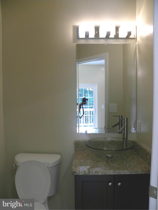 10500 Elders Hollow Dr, Bowie, MD 20721 - photo 4