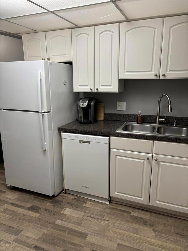 5937 Forest Hill Blvd unit 103, West Palm Beach, FL 33415 - photo 5