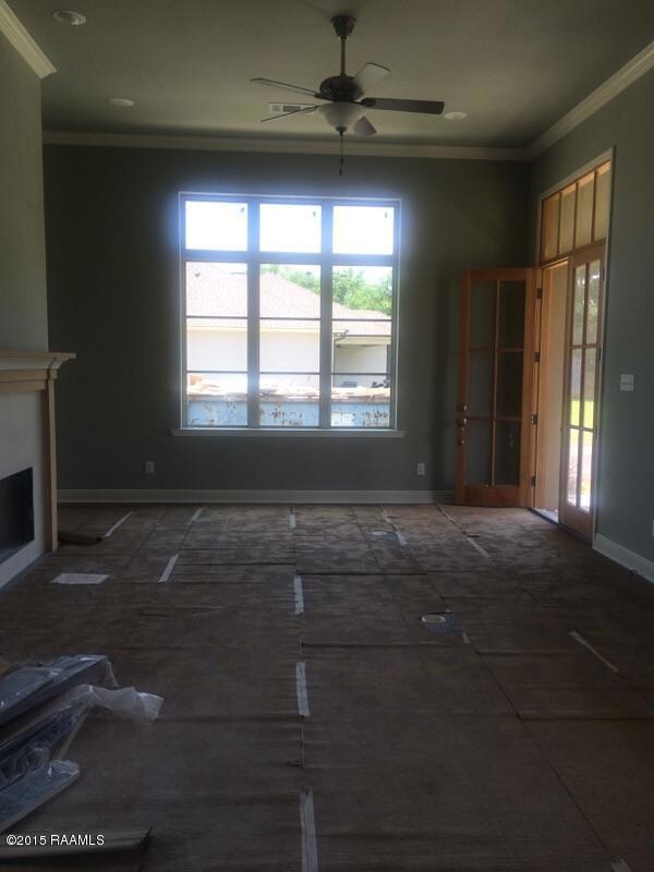 couret lot 19 family room - Copy