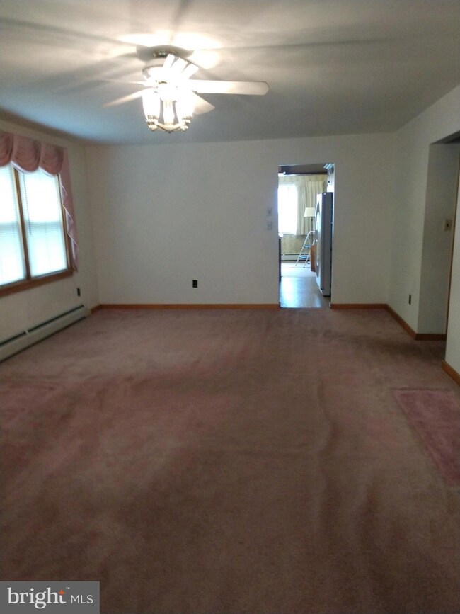 742 Cocoa Ave, Hershey, PA 17033 - photo 4