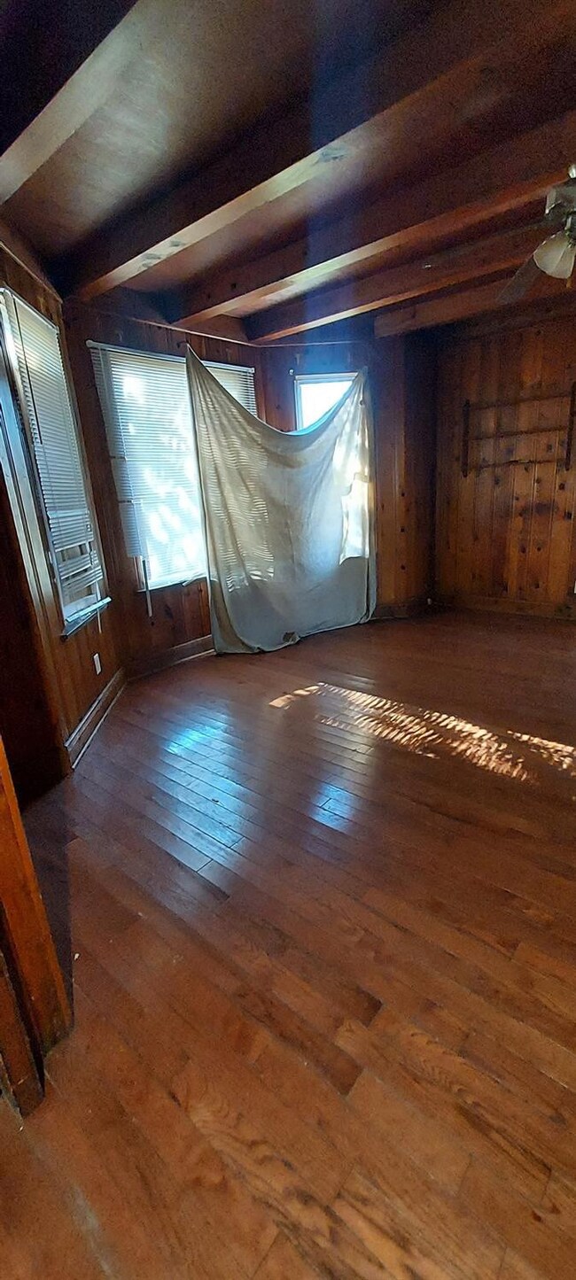 1030 Ellsworth St, Gary, IN 46404 - photo 5