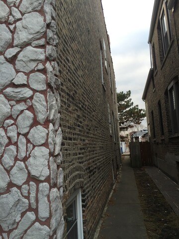 6134 N Mozart St, Chicago, IL 60659 - photo 6