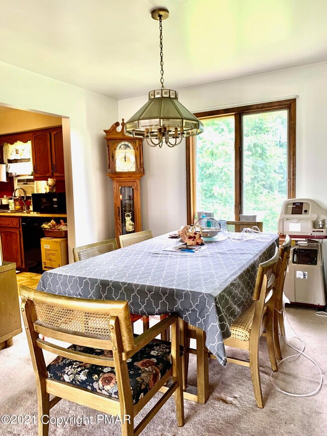 Formal Dining