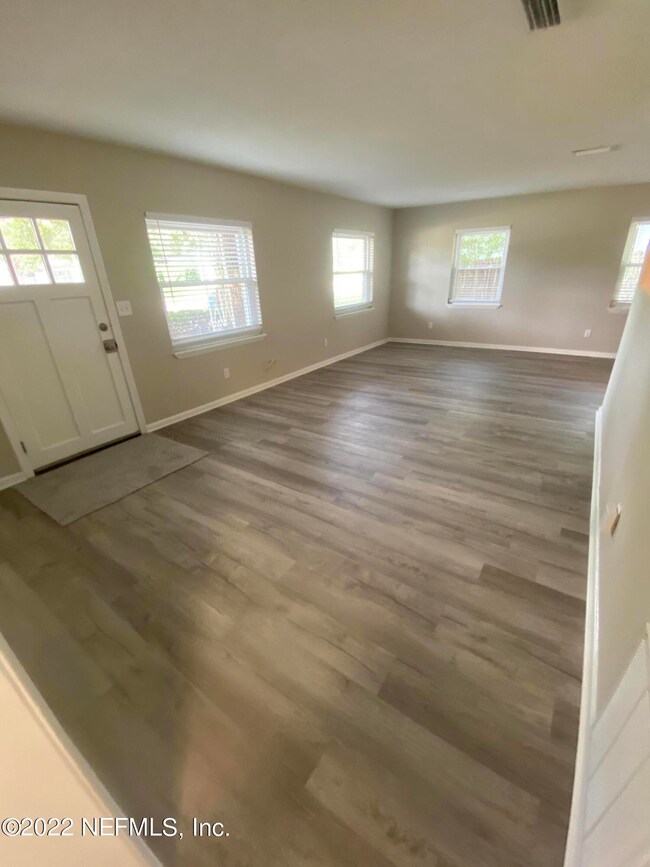 3020 Lopez Rd, Jacksonville, FL 32216 - photo 6