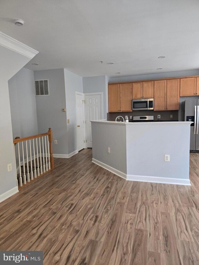 2487 Curie Ct unit 105, Herndon, VA 20171 - photo 5