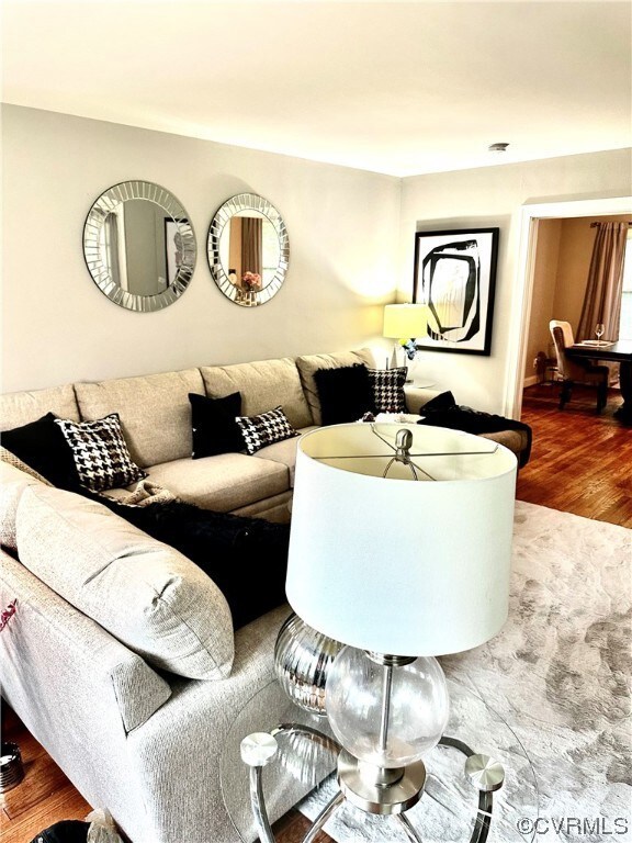 18339 Sharon Rd, Triangle, VA 22172 - photo 7