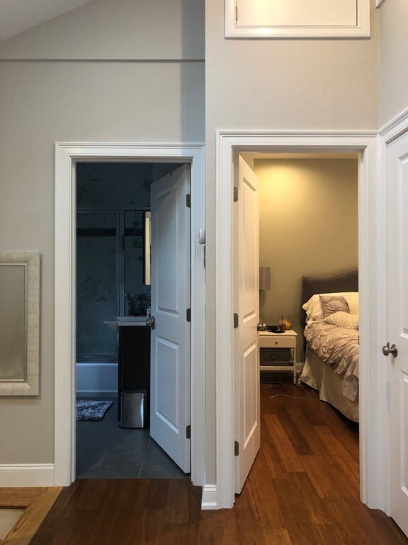 591 E 6th St unit 3, Boston, MA 02127 - photo 5