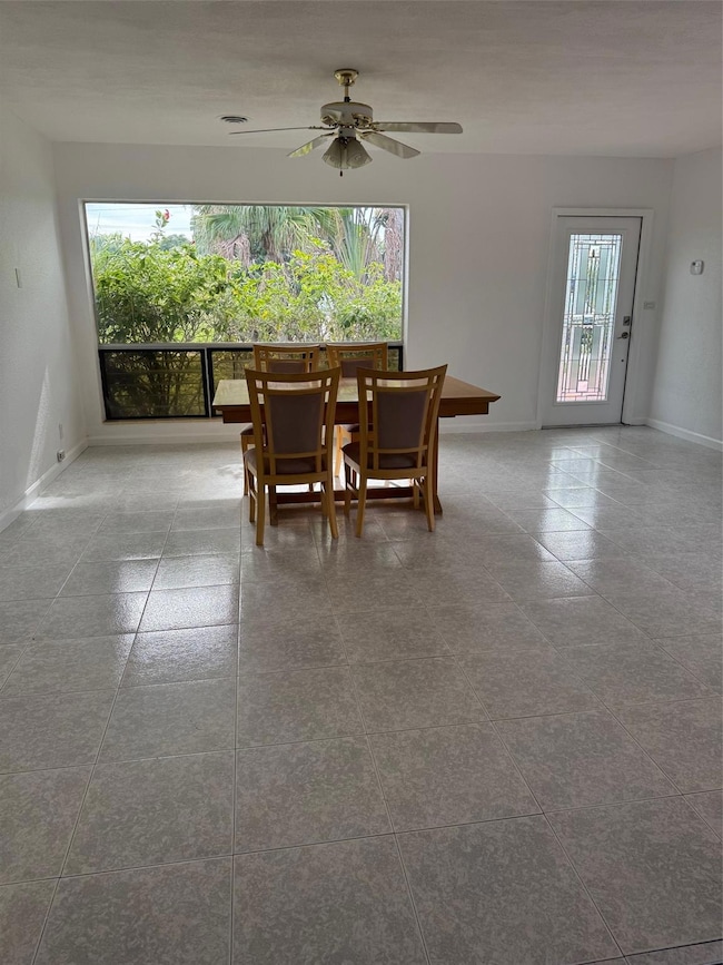 439 NE 33rd St, Boca Raton, FL 33431 - photo 4