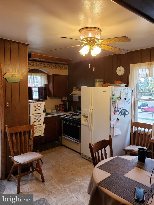 1709 Rittenhouse Ave, Halethorpe, MD 21227 - photo 5