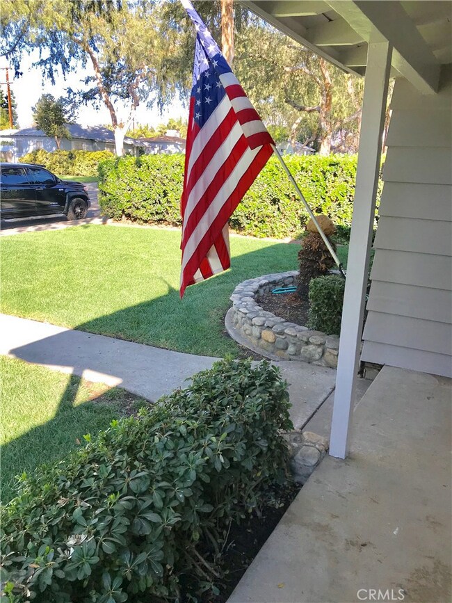 704 N Vallejo Way, Upland, CA 91786 - photo 4