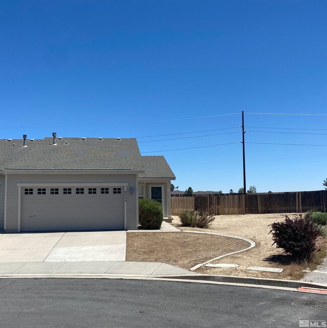 8660 Umber Sky Ct, Reno, NV 89506 - photo 2