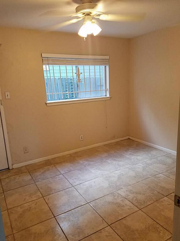 3611 Graustark St unit 5, Houston, TX 77006 - photo 6