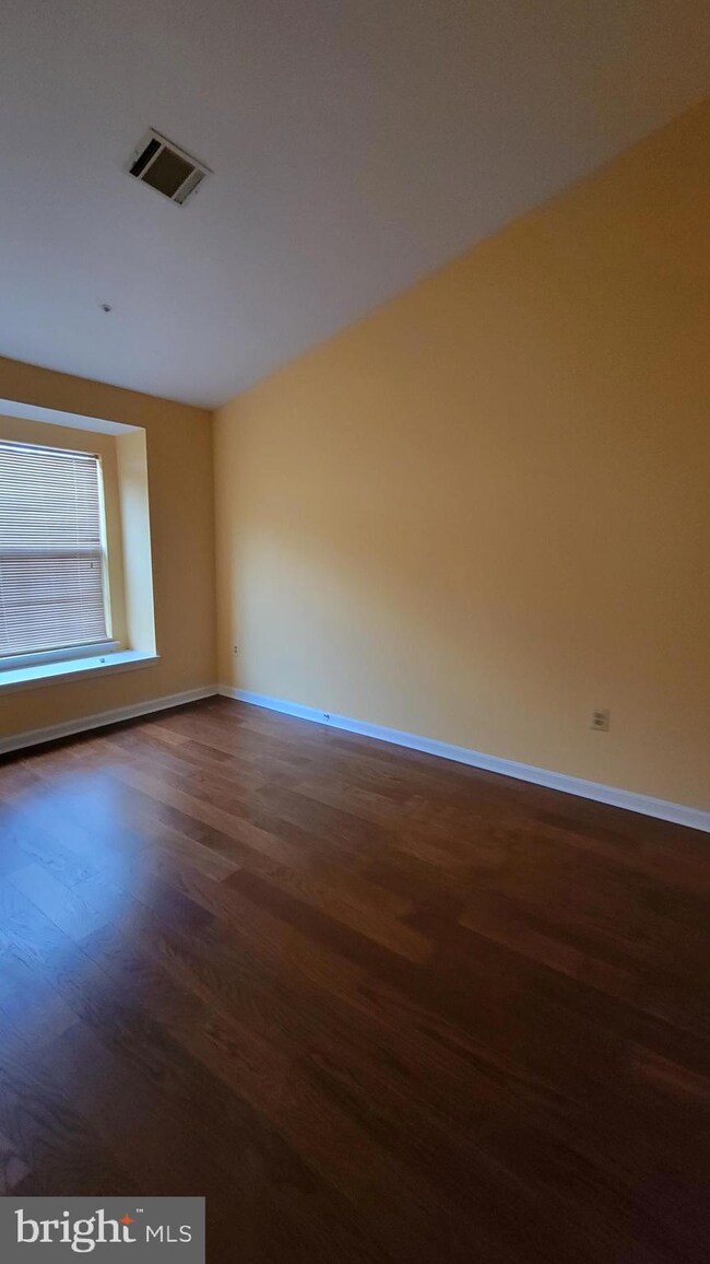 1711 Barrington Ct, Bowie, MD 20721 - photo 6