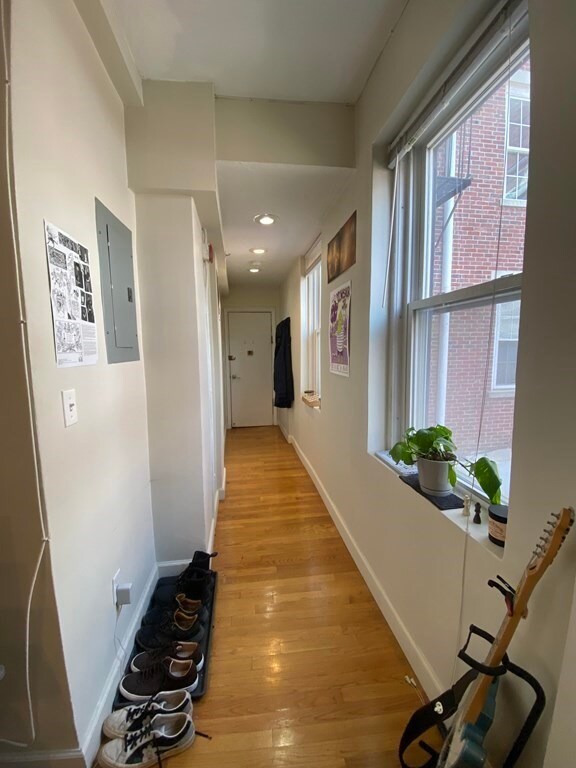 35 N Margin St unit 2, Boston, MA 02113 - photo 5