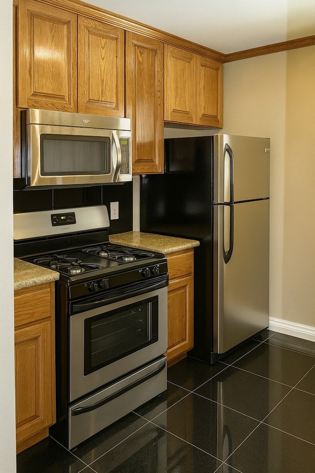 4719 Clay St unit 2, Houston, TX 77023 - photo 4