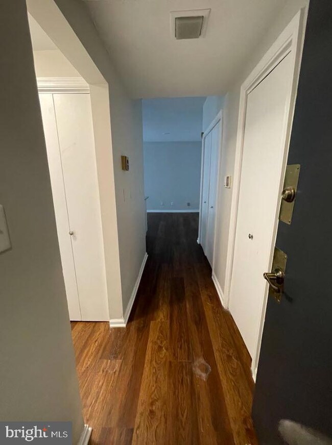 1669 Columbia Rd NW unit 215, Washington, DC 20009 - photo 7