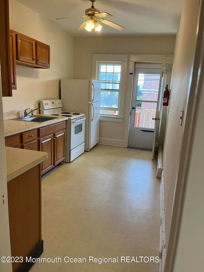 1214 3rd Ave unit B, Spring Lake, NJ 07762 - photo 5