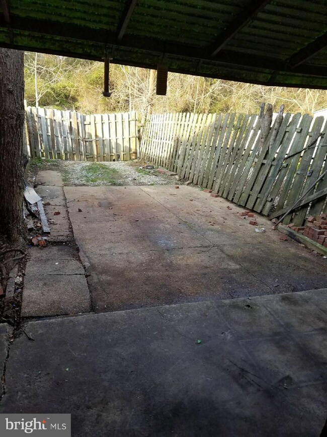 2429 Harriet Ave, Baltimore, MD 21230 - photo 6