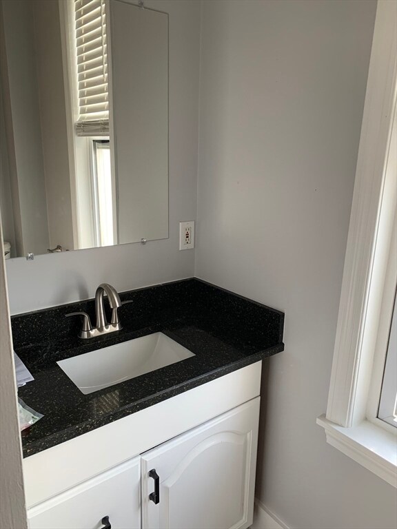 41 Northey St unit B, Salem, MA 01970 - photo 4