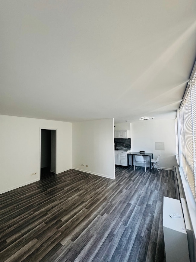 Granville Beach Condominiums unit 1508, Chicago, IL 60660 - photo 6
