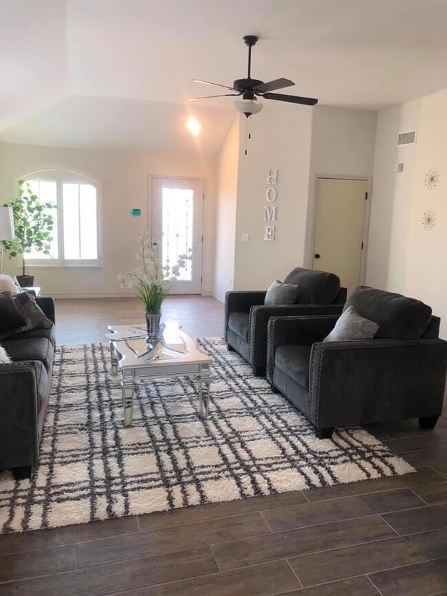 65184305_370373213617054_560823838094603