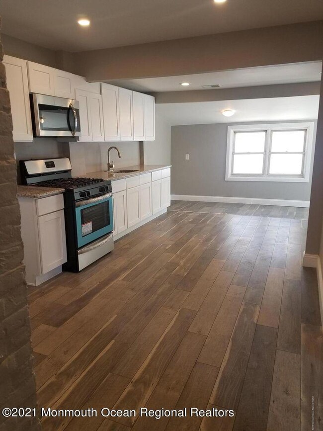 108 Hudson Ave, North Middletown, NJ 07748 - photo 4