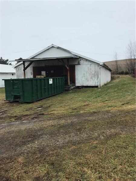 27 Mosier Rd, Eighty Four, PA 15330 - photo 4