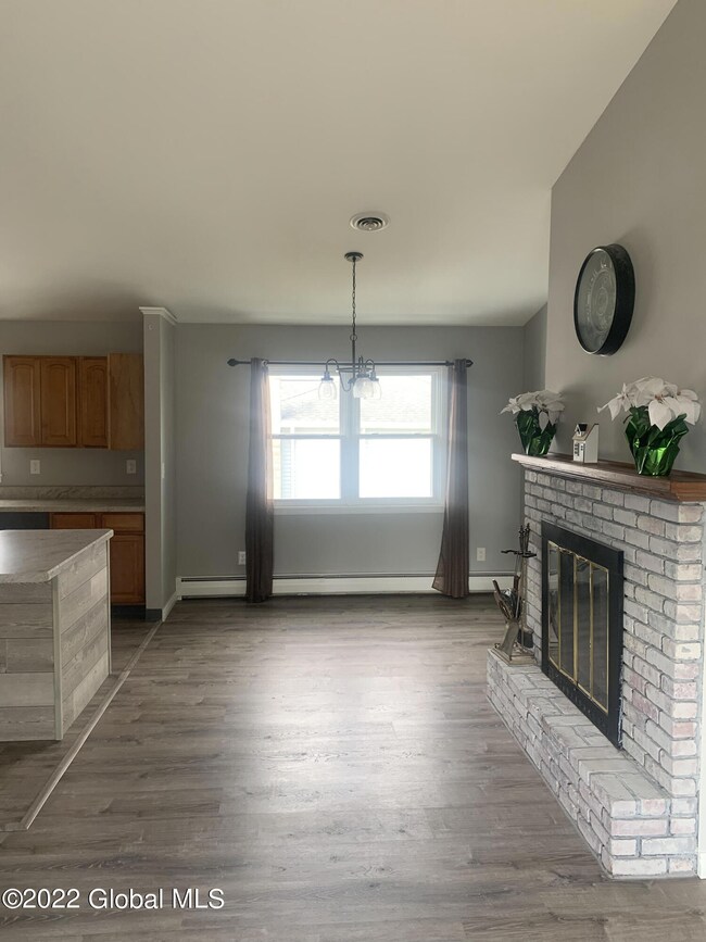 20 Corliss Ave, Rensselaer, NY 12144 - photo 4