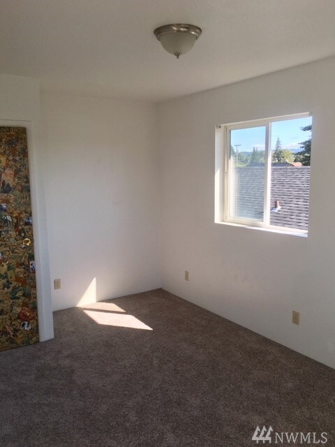 353 27th Ave, Longview, WA 98632 - photo 2