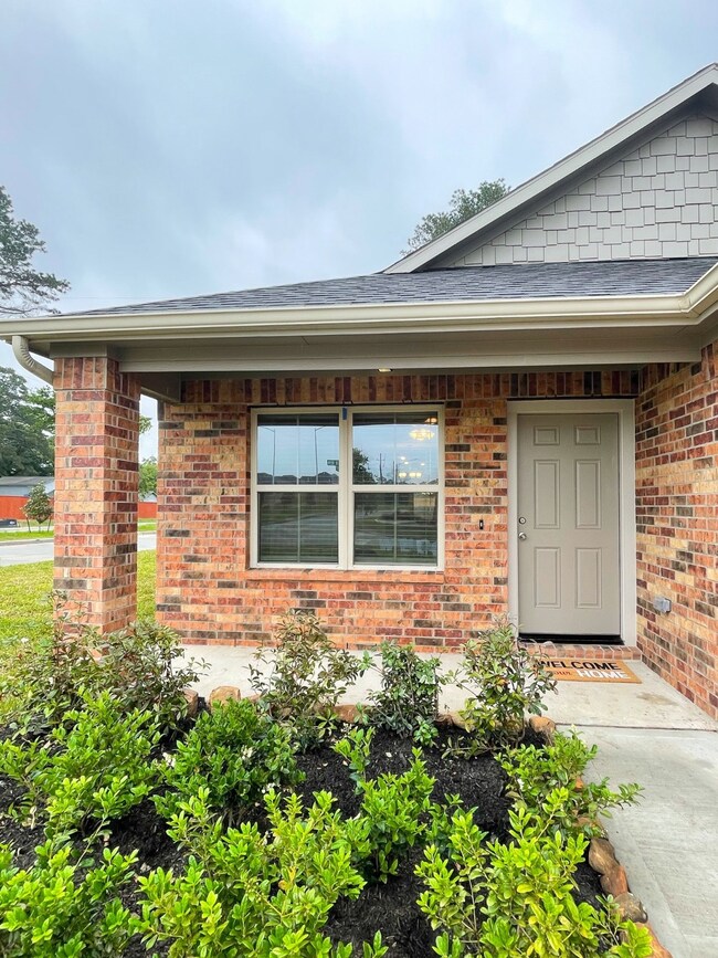 27198 Grey Fox Run, Magnolia, TX 77354 - photo 2