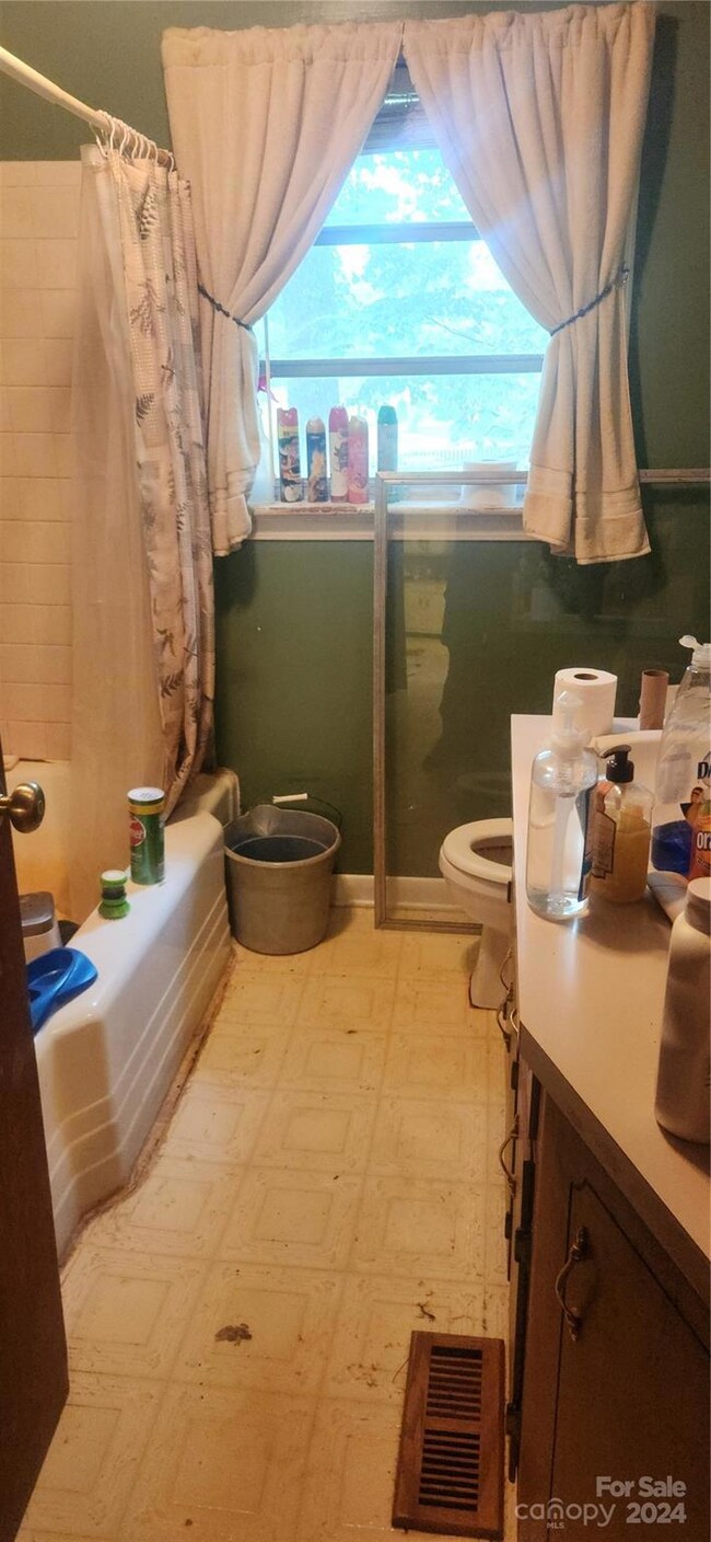 2378 Reepsville Rd, Lincolnton, NC 28092 - photo 7