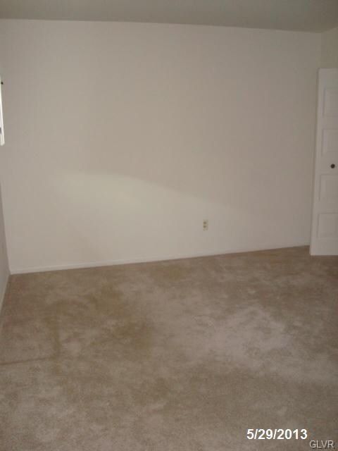 2855 Springhaven Place unit Bdg F, Macungie, PA 18062 - photo 6