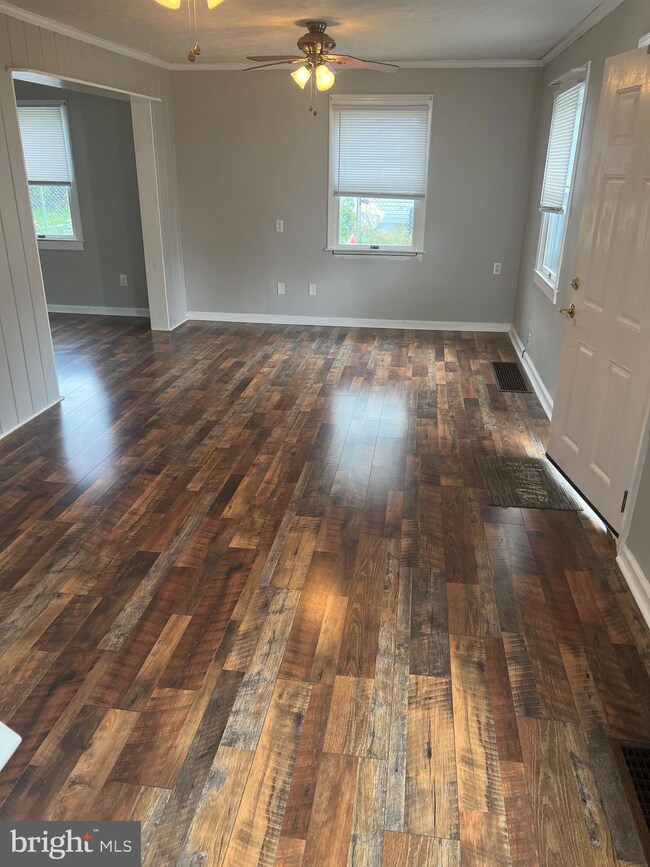 21693 Saratoga Dr, Lexington Park, MD 20653 - photo 2