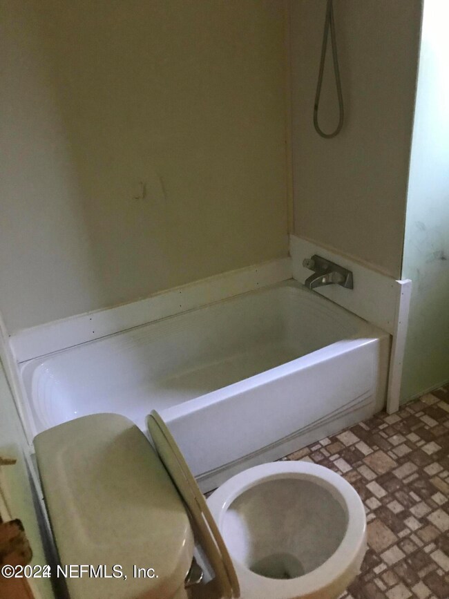 20221018161129261716000000-o