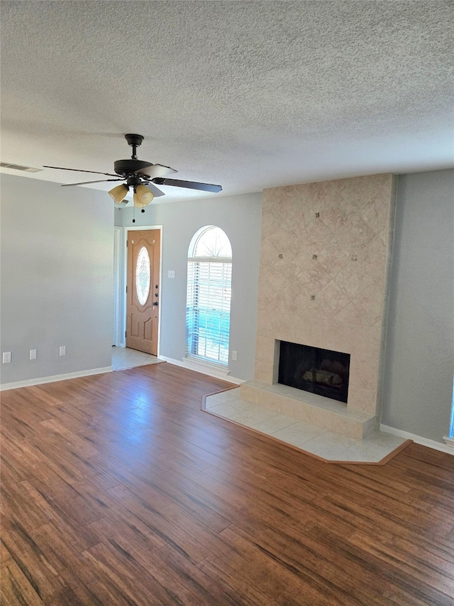 1532 Silverpines Rd unit 532, Houston, TX 77062 - photo 2