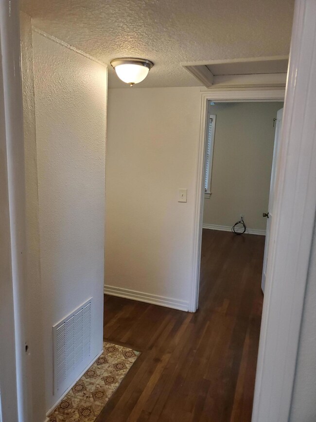 5244 Appleton Ave, Jacksonville, FL 32210 - photo 7