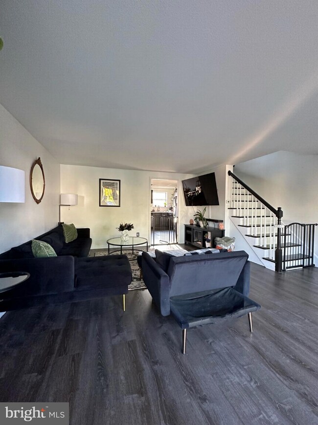 1809 Liberty Ave, Reading, PA 19607 - photo 2