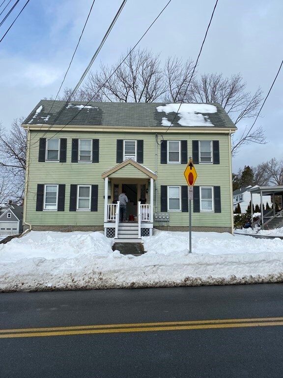 9 Salem St unit 2, Wakefield, MA 01880 - photo 2