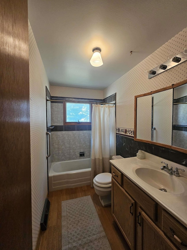 713 9th Ave NW, Independence, IA 50644 - photo 7