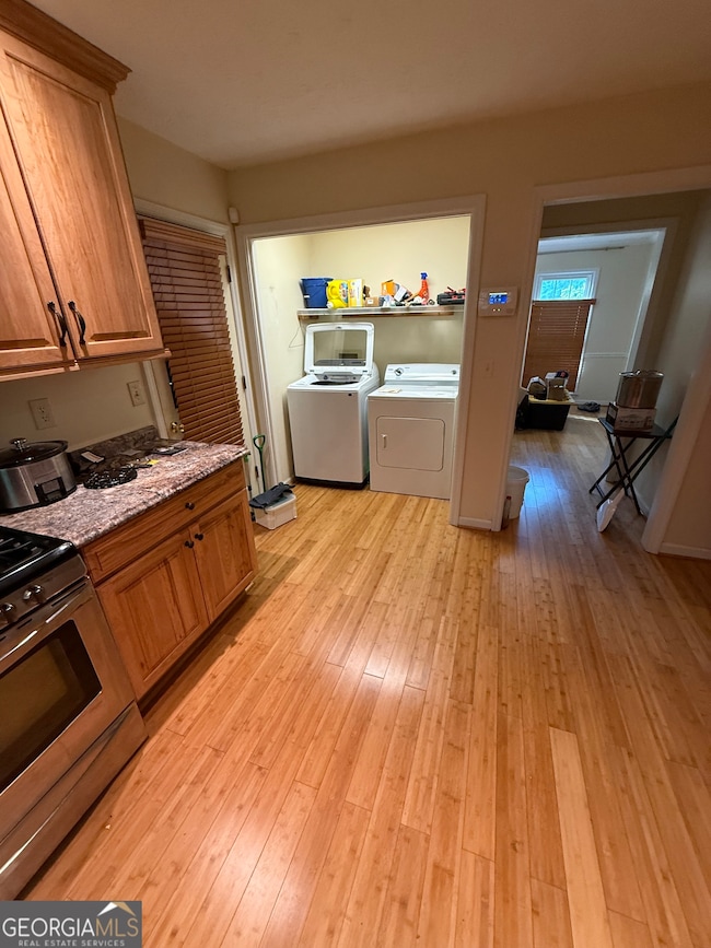 285 Enon Ct SW, Atlanta, GA 30331 - photo 4