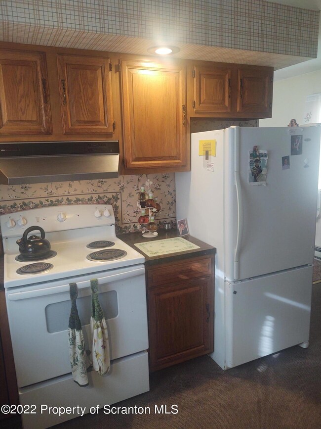 92 Loomis St, Wilkes-Barre, PA 18702 - photo 6