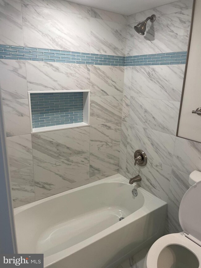 77 Appletree Dr, Levittown, PA 19055 - photo 7