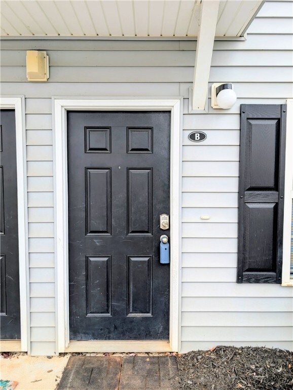 221 Campus Dr unit B, Central, SC 29630 - photo 4